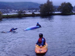 It is easy to capsize